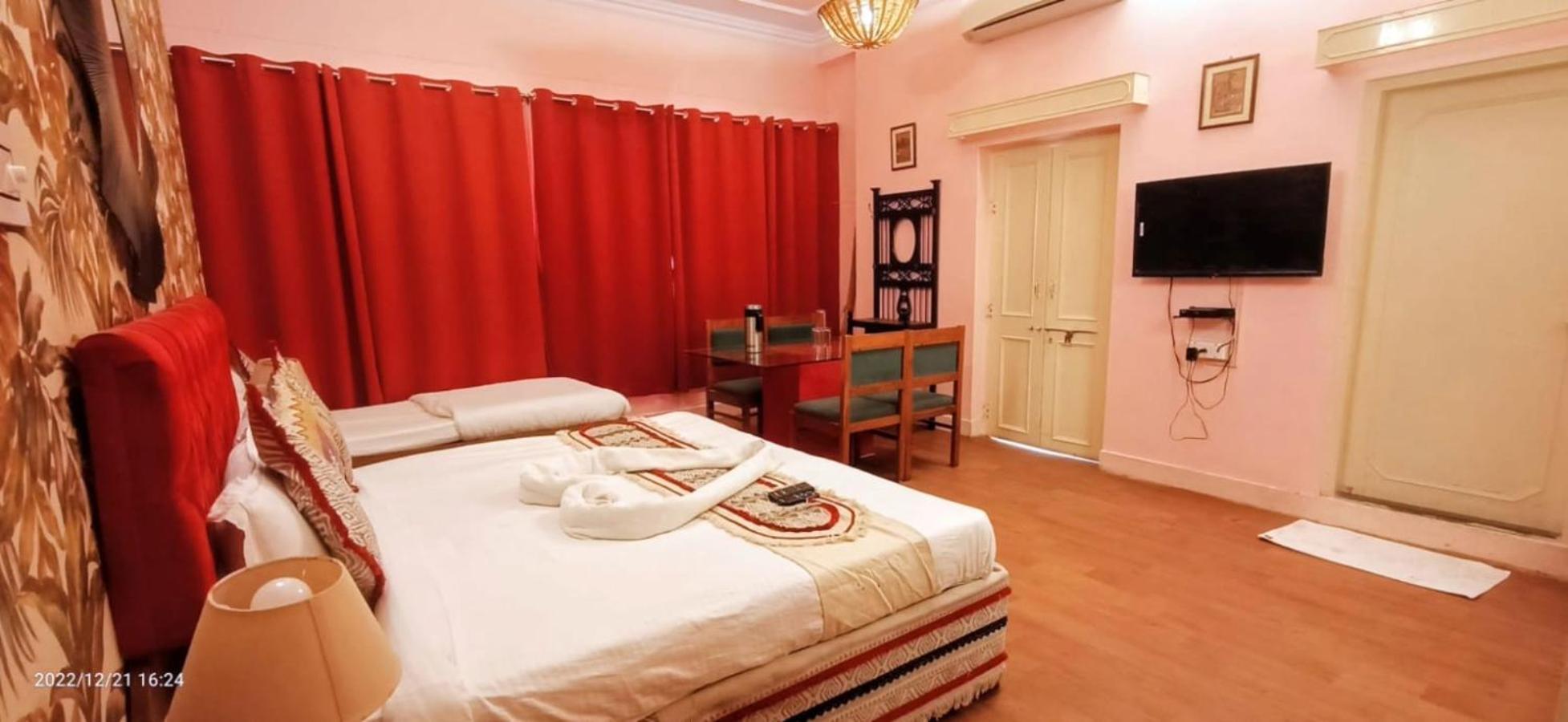 Hotel Pink Palace Dzsaipur Kültér fotó